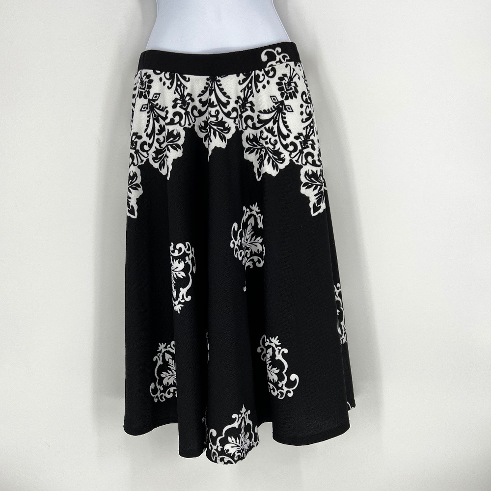 Black and White Design Midi Skirt